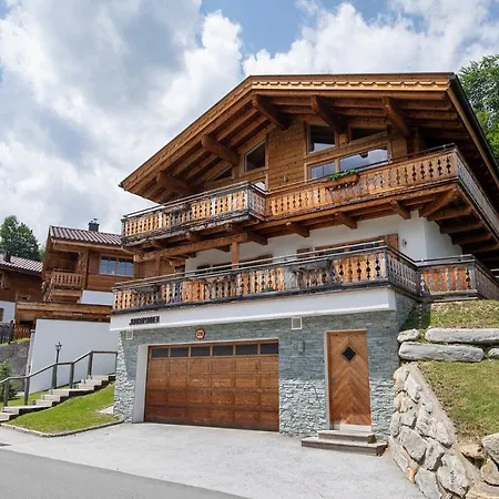 Gruenerstein Jungbrunnen * Bramberg am Wildkogel