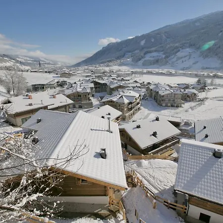 Gruenerstein Jungbrunnen * Bramberg am Wildkogel