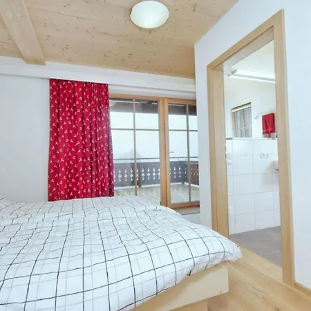 Alpehytte Gruenerstein Jungbrunnen Bramberg am Wildkogel